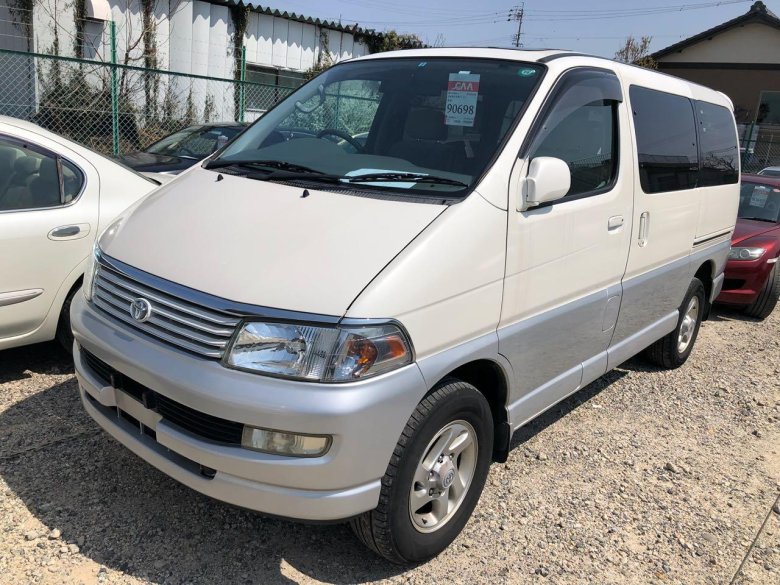 Toyota hiace regius
