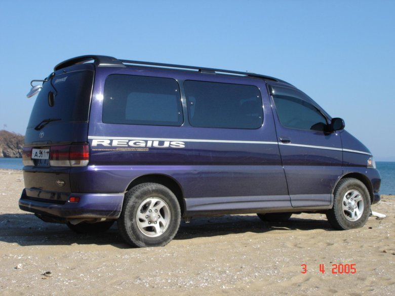 Тойота hiace regius 1997