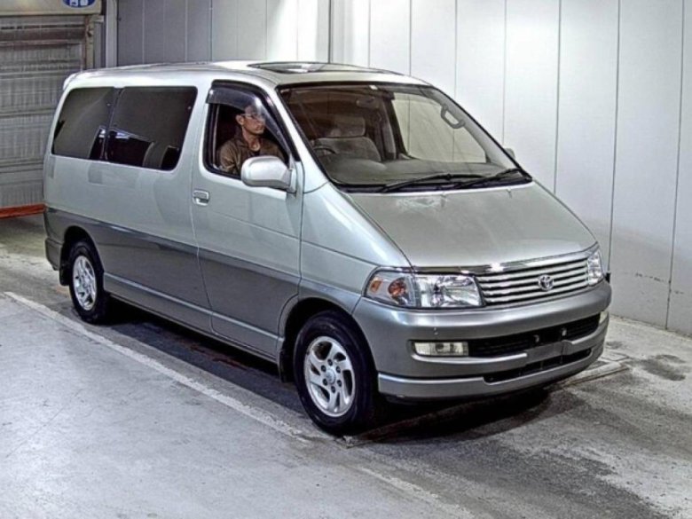 Тойота гранд хайс 2001