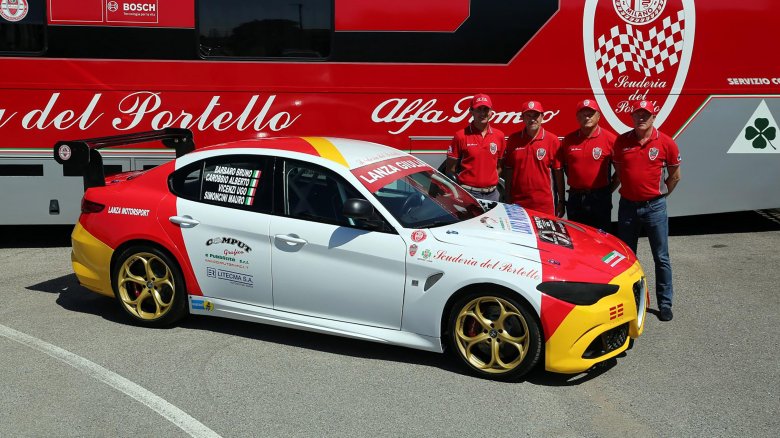 Alfa romeo giulia quadrifoglio