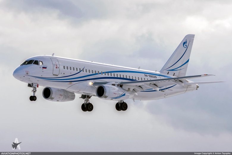 Sukhoi superjet 100 95 lr