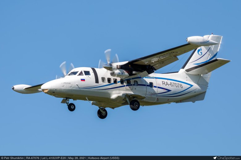 Самолет л 410