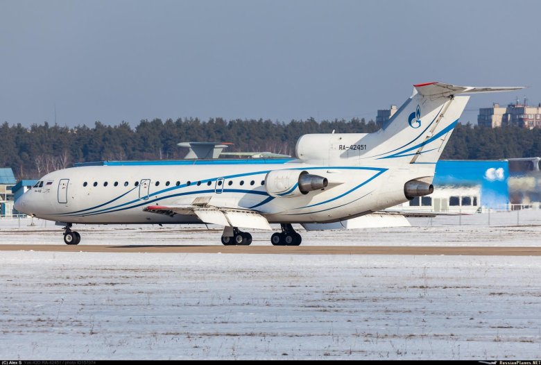 Як-40 газпромавиа декали