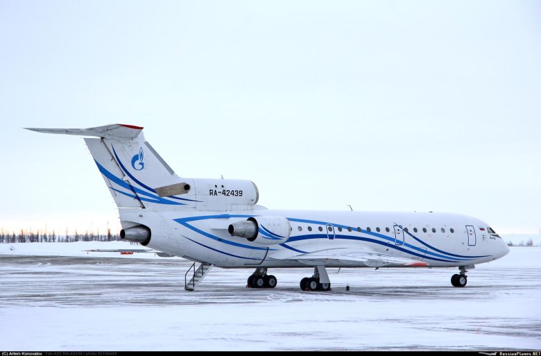 Самолёт газпромавиа як 42
