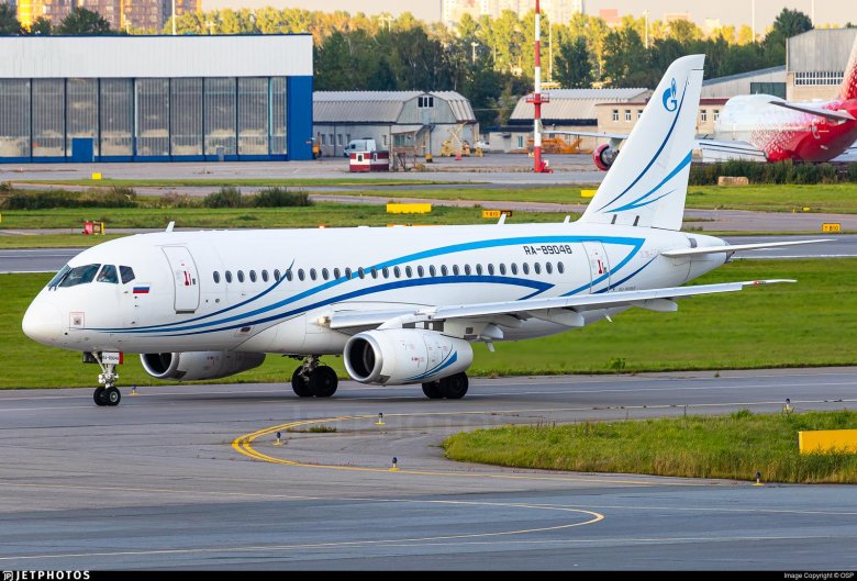 Sukhoi superjet 100 95 lr