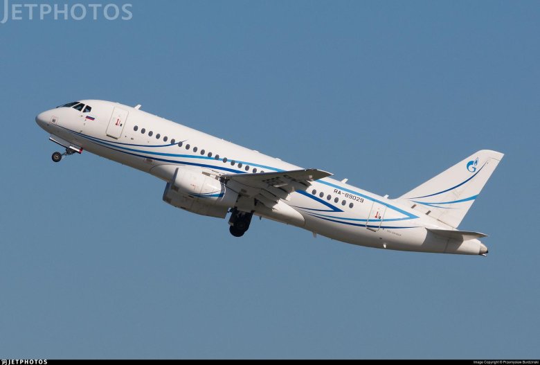 Superjet 100 газпромавиа