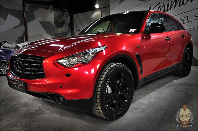 Infiniti qx70 красный