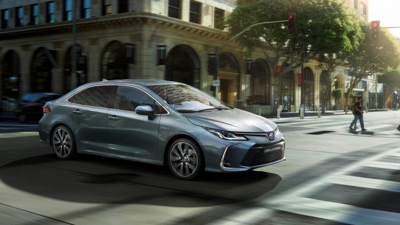 Toyota corolla 12 поколение