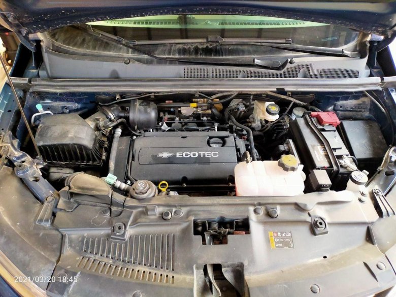 Моторный отсек шевроле орландо 1.8