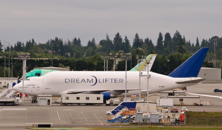 Boeing 747 dreamlifter