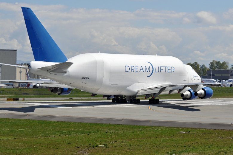 747 dreamlifter