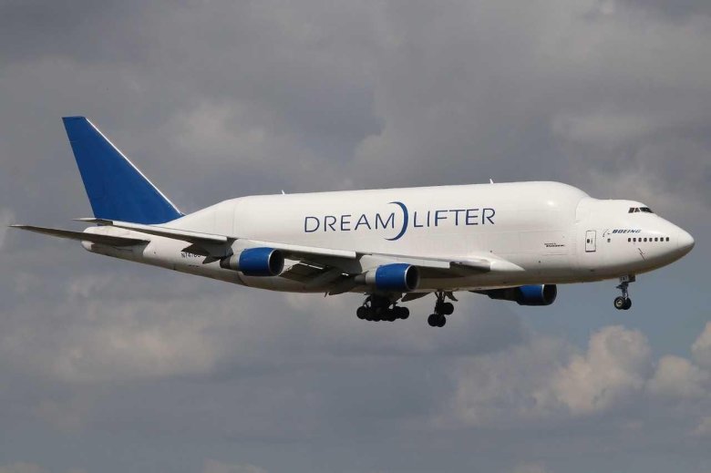 Boeing 747 dreamlifter