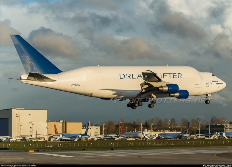 Boeing 747 dreamlifter