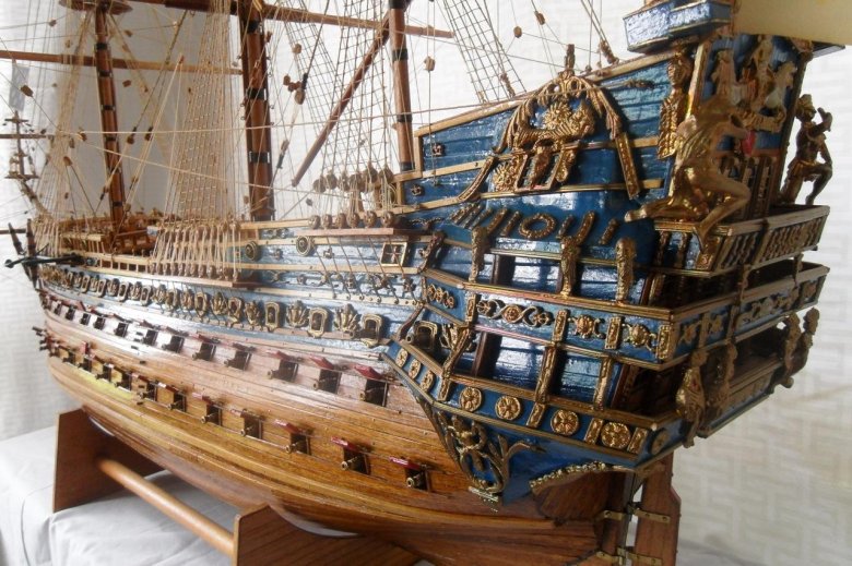 Модель парусника \ soleil royal\ франция