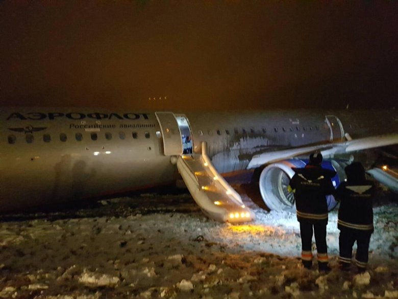 Аварийная посадка самолета