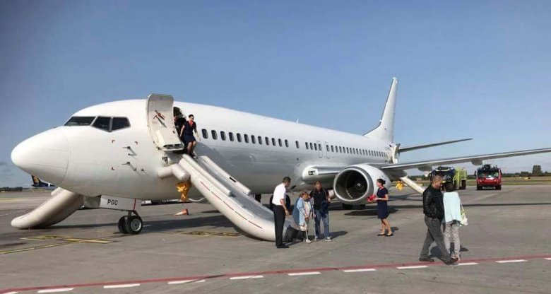 Надувной трап боинг 737