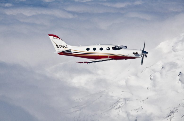 Epic lt самолет