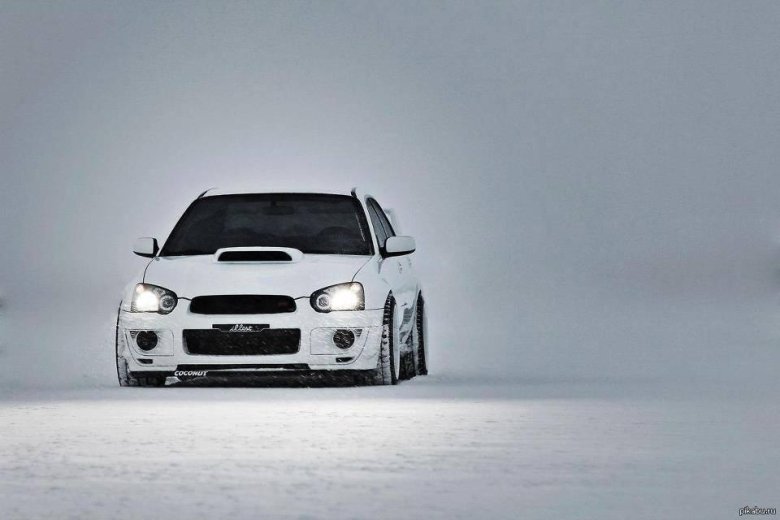 Subaru impreza wrx sti white