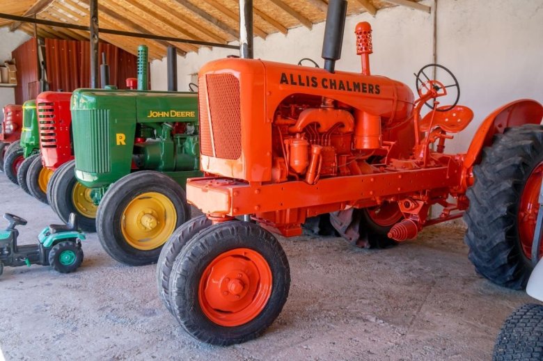 Allis chalmers 8050