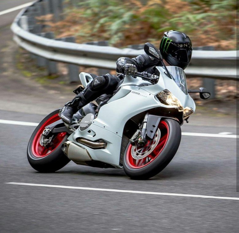 Ducati мотоцикл
