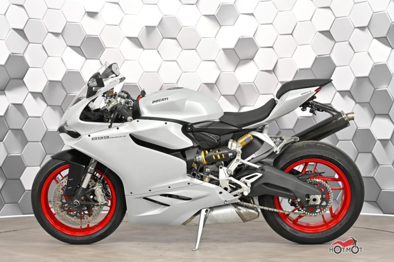 Спортивные мотоцикл