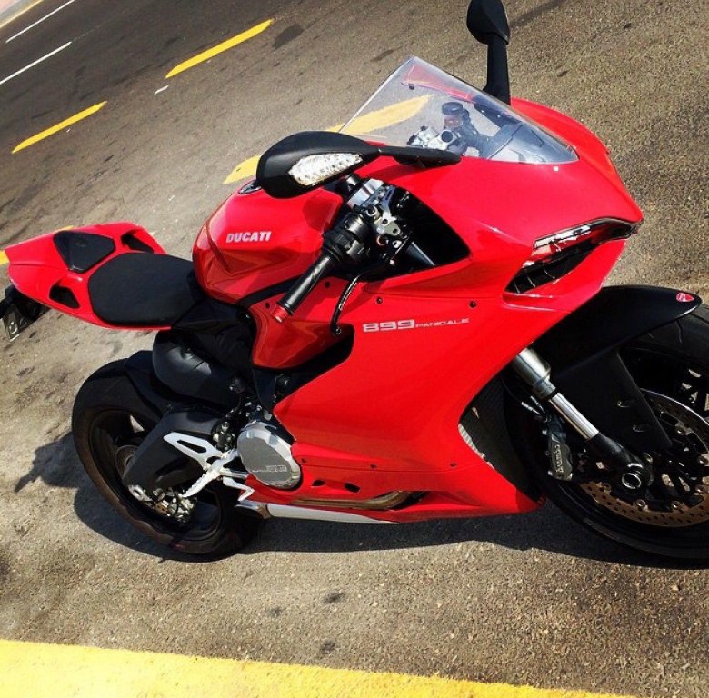 Мотоцикл ducati panigale v4