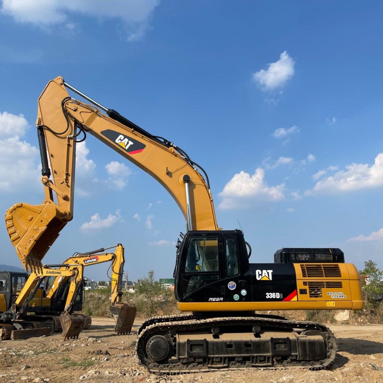 Экскаватор caterpillar