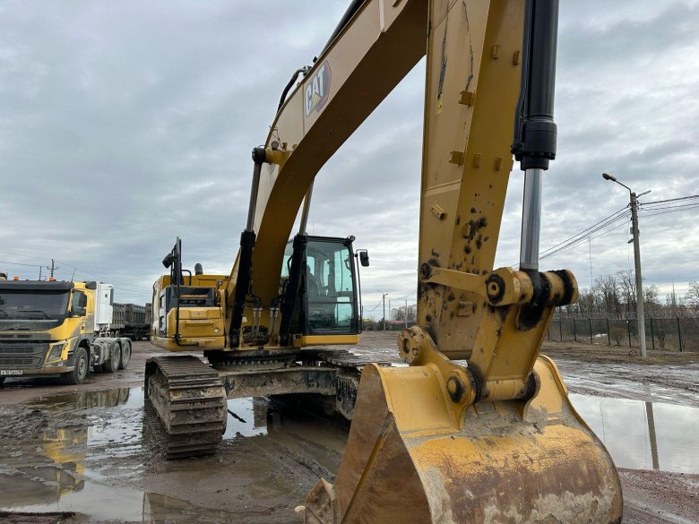 Экскаватор caterpillar 320d2l