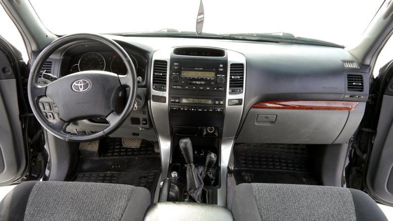 Toyota land cruiser prado 120 салон