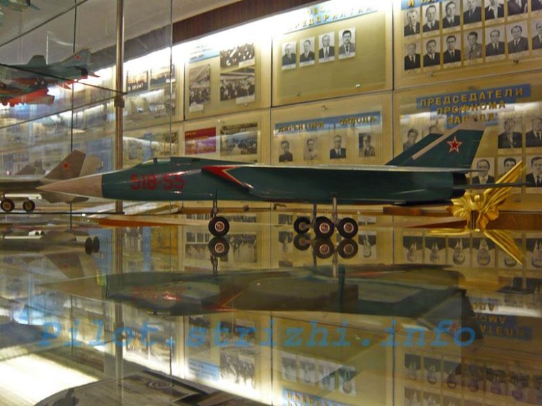 Центральный музей военно-воздушных сил монино