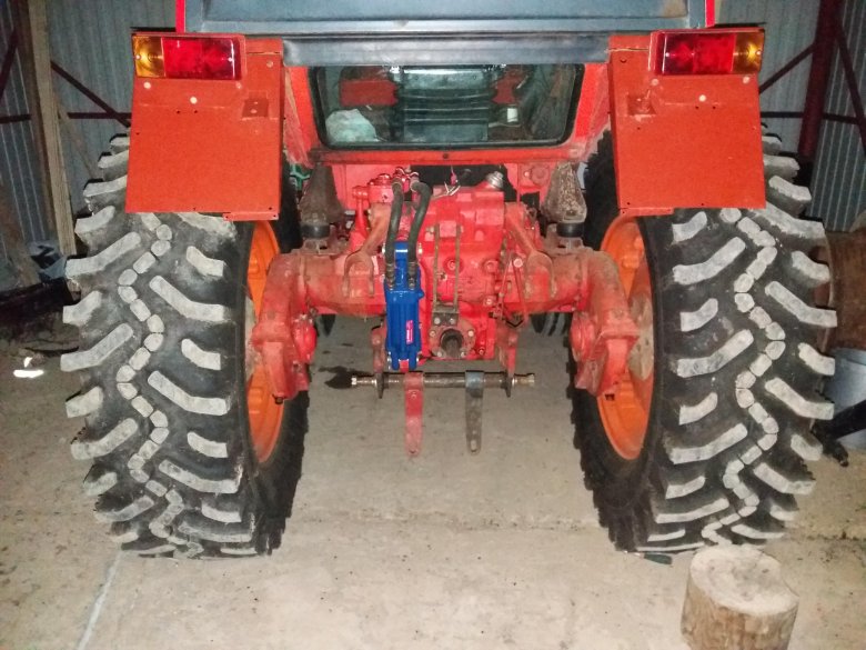 Шины передние для трактора т25