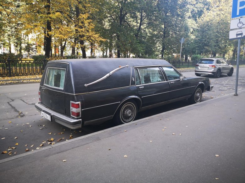 Cadillac fleetwood 1959 катафалк