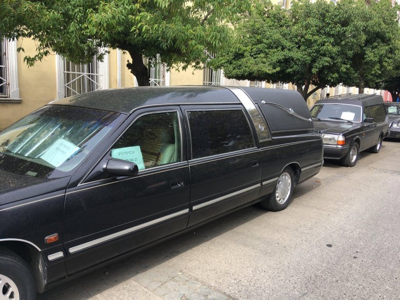 Cadillac deville катафалк