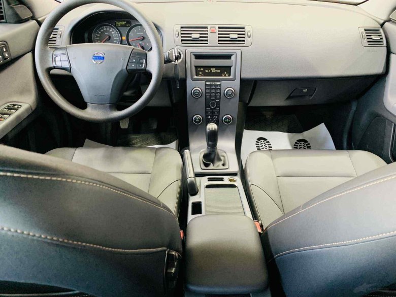 Вольво s40 2009