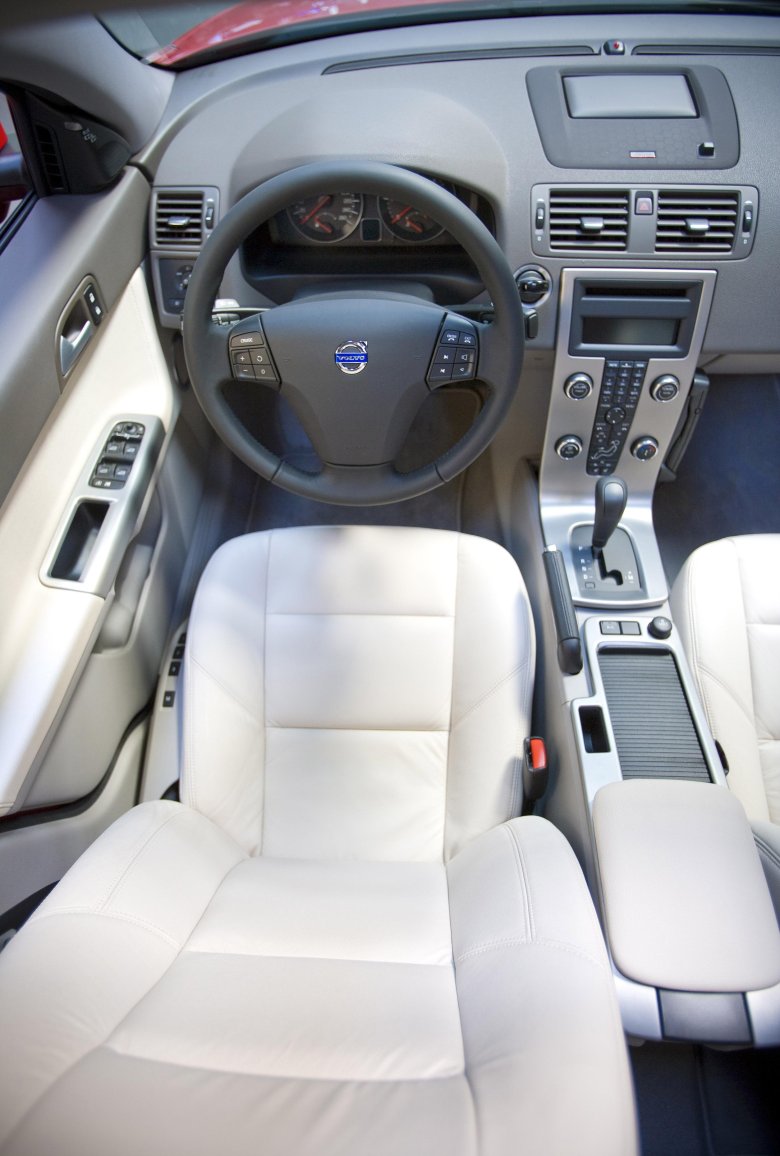 Вольво s40 2008 салон