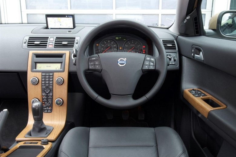Volvo s40 2008 салон