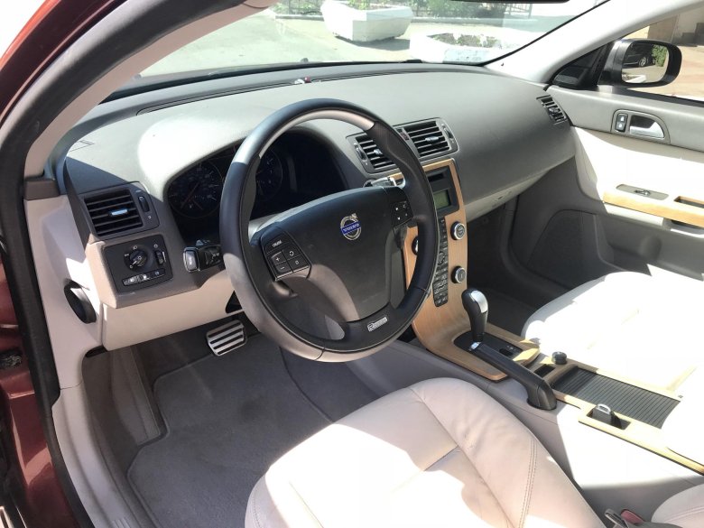 Volvo s40 2 салон
