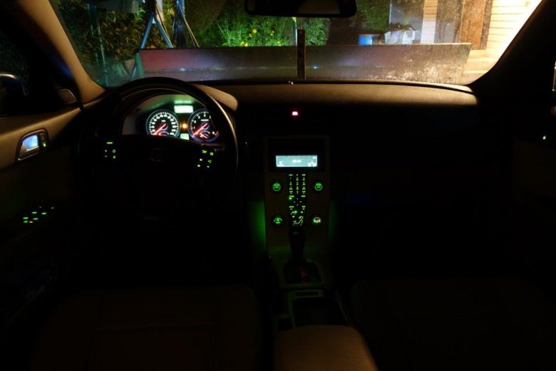 Volvo s80 ii подсветка салона