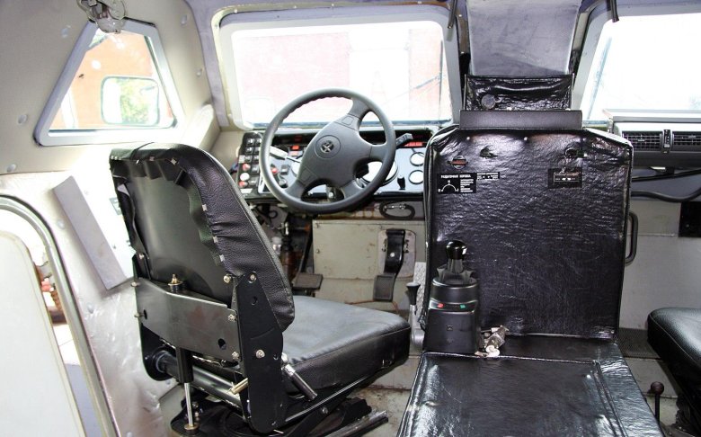 Бронеавтомобиль выстрел