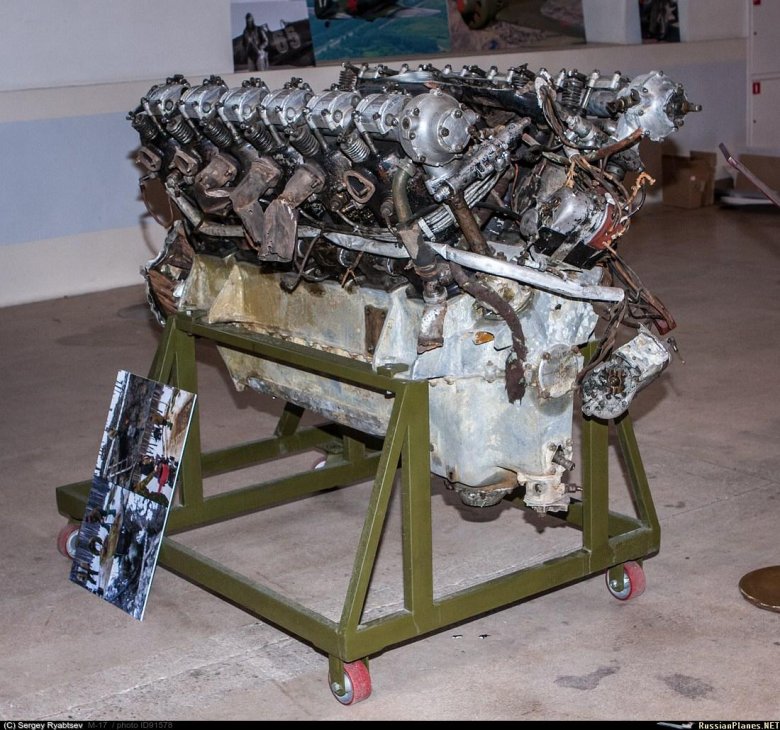 Двигатель авиационный