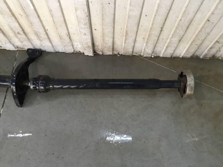 Вал карданный передний