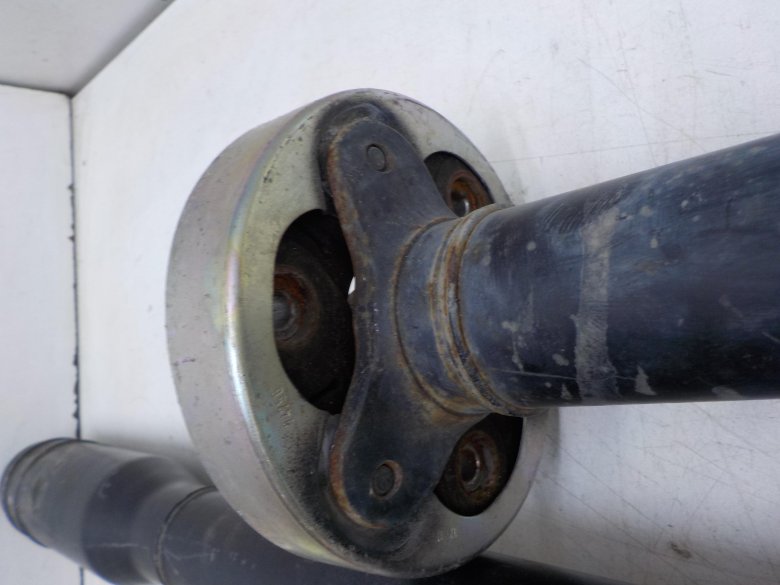 Вал карданный задний