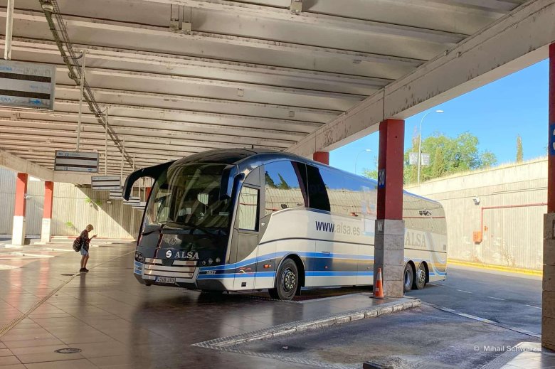 Автобус алса