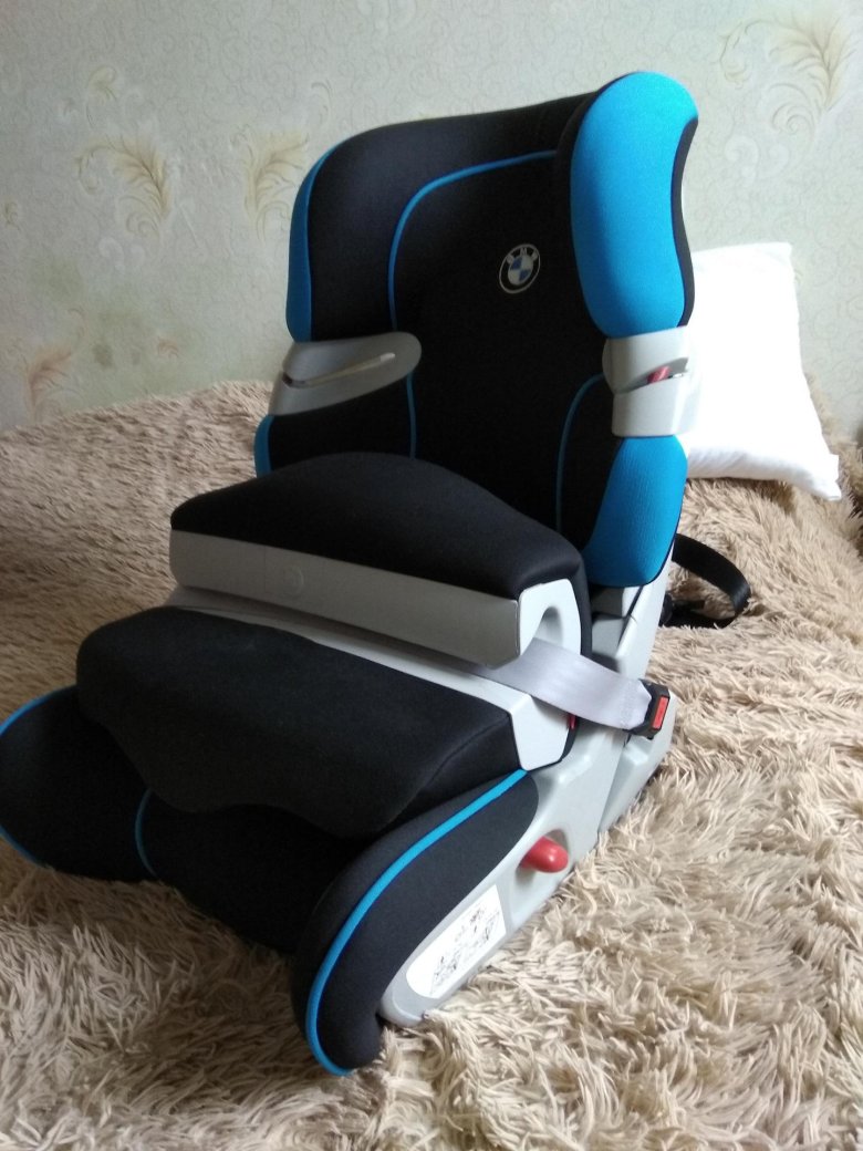 Детское автомобильное кресло