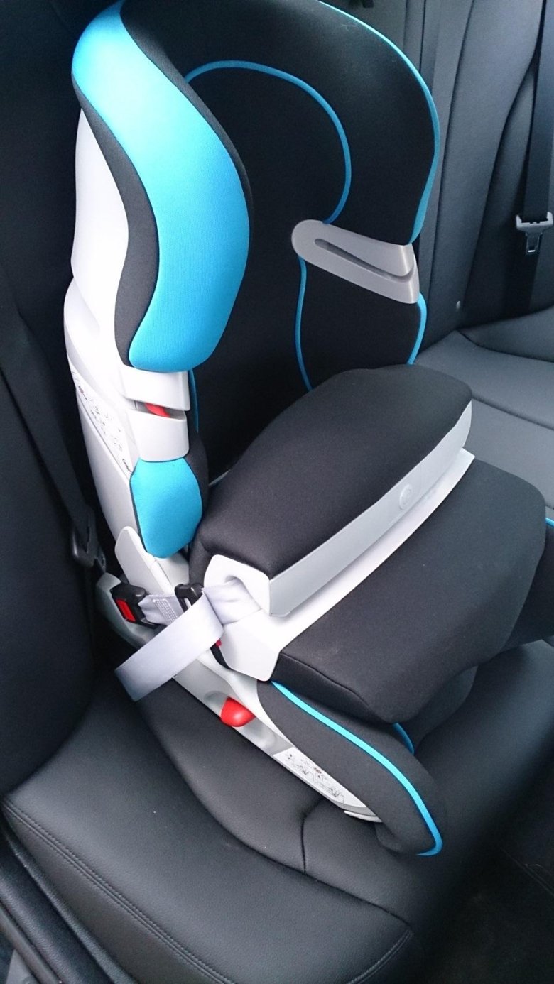 Bmw junior seat бустер