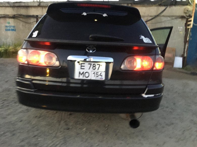 Задние противотуманные фонари тойота калдина
