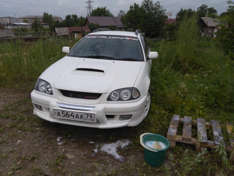 Тойота калдина ст 210