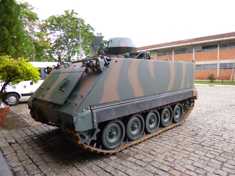 M 113 apc
