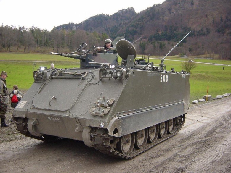 M113 бронетранспортёр