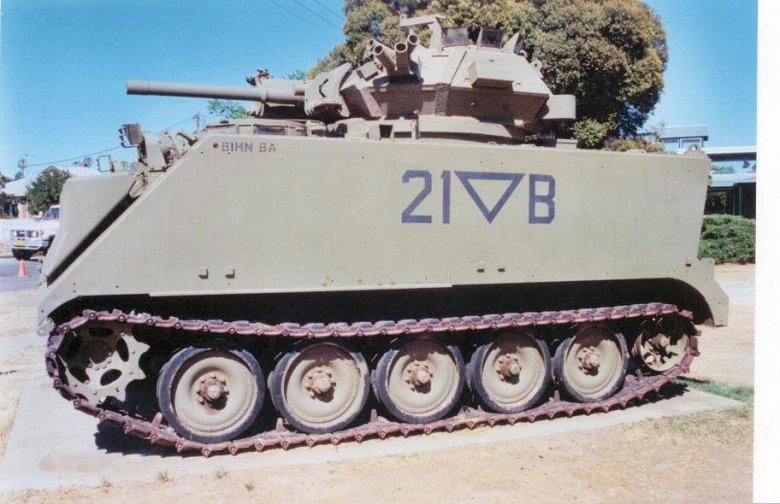 Бронетранспортер м 113